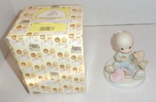 Precious Moments "Sharing Sweet Moments Together" Figurine 526487 1993 