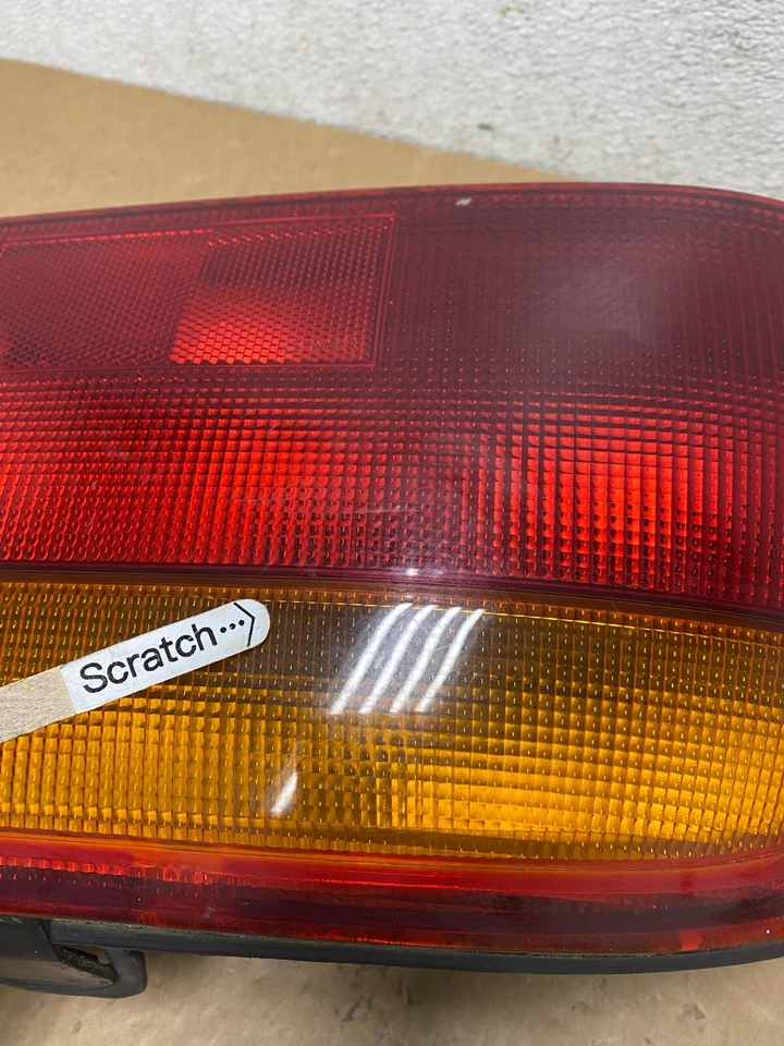 1997 - 2000 Chrysler Sebring Left Driver Lh Side Tail Light OEM H9431 DG - Image 4 of 4