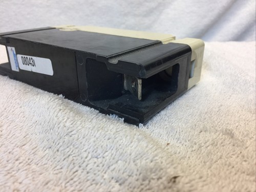 Cutler-Hammer HFD 65k 20A 1P HFD1020 277VAC 125VDC 40C (2624) - Picture 5 of 6