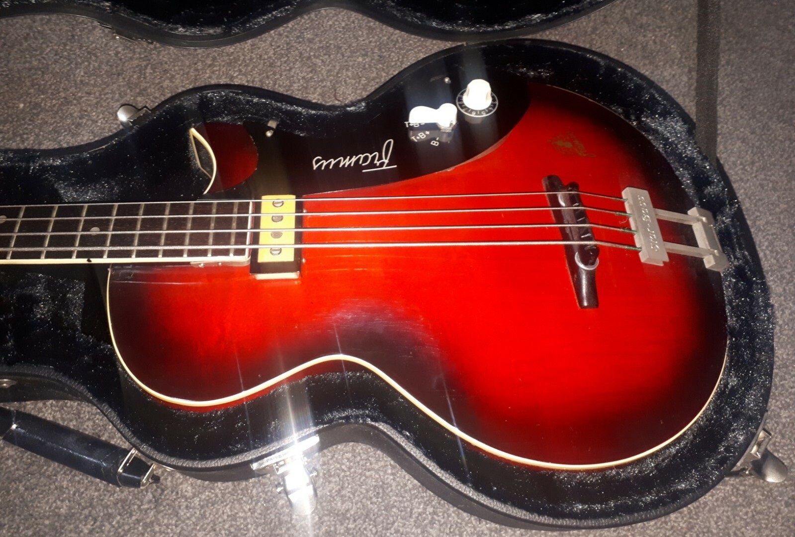 Vintage Guitars for Sale framus bass