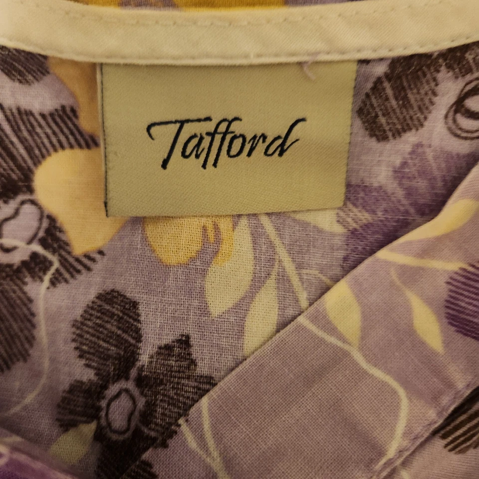 Blusa esfoliante feminina Tafford pequena roxa floral amarela flores bolsos gola V - Imagem 4 de 4