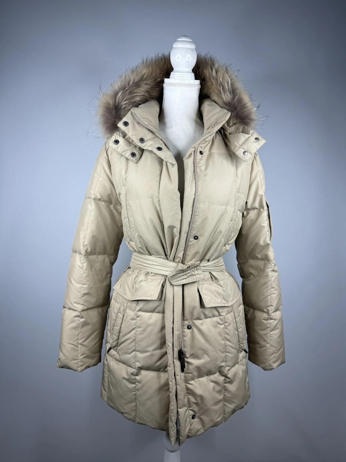 Burberry — Burberry women's coat jacket down coat beige size 36