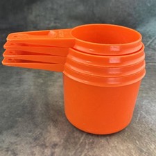 4 VTG Tupperware Nesting Measuring Cups Orange plastic 1 Cup, 3/4cup, 2/3c, 1/3c