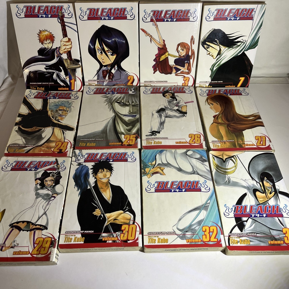 英語版　Bleach English comic 洋書　漫画　ブリーチ BLEACH ブリーチ 漫画 英語版 10冊セット 22〜30+39 - メルカリ