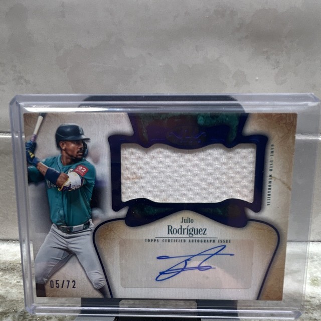 Topps 2026 Tier One Julio Rodríguez Mariners Auto Jumbo Relic ATJJR-JRO 05/72