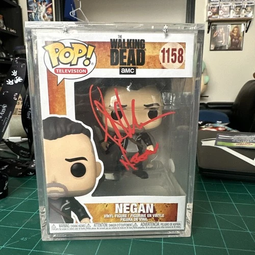 Jeffrey Dean Morgan Signed Negan Funko Pop  - JSA Authenticated - The Walking...