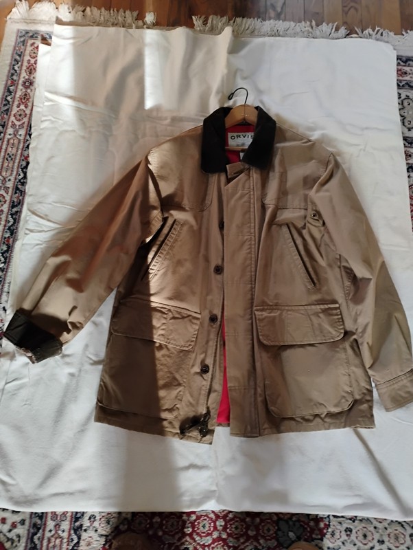 Classic Orvis field hunting coat size M