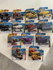 Hot Wheels 1/64 - lot de 13 sous blister ( voir photos )