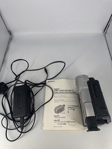 Sony Handycam CCD-TRV208E Camcorder Hi8 Night Vison Camera + Charger