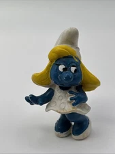 Smurfs 20034 Classic Pose Smurfette White Dress Smurf Figure Vtg Peyo Figurine