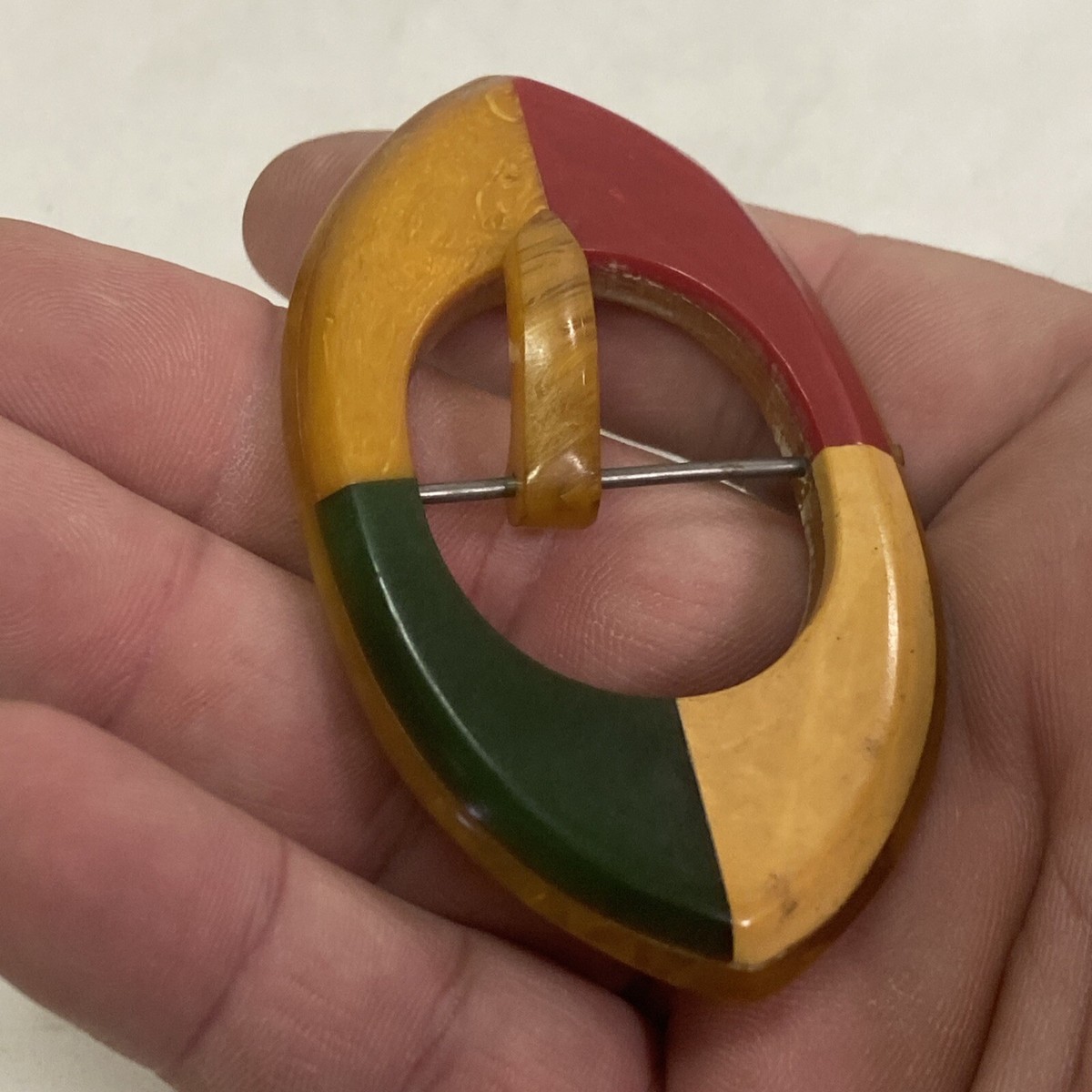 VINTAGE BAKELITE YELLOW BUTTERSCOTCH RED GREEN LAMINATED 