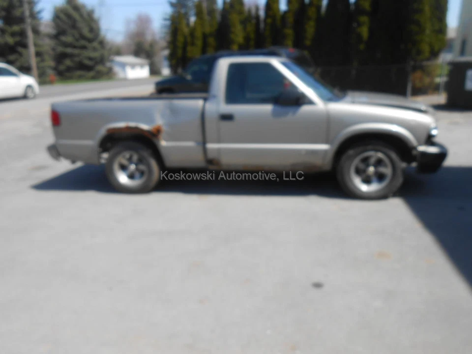 Tomada de água termostato Chevy S10 GMC Sonoma 2.2 24576531 98 99 01 02 03 fabricante de equipamento original - Imagem 3 de 4