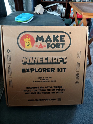 Make-A-Fort Minecraft Explorer Kit Build A Fort For Kids mostly panels*READ*