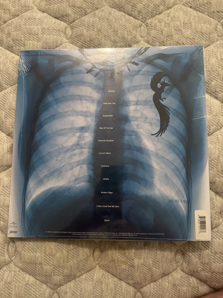 Lorde 'Virgin' Vinyl w/ Signed Insert — 第 2/2 张图片