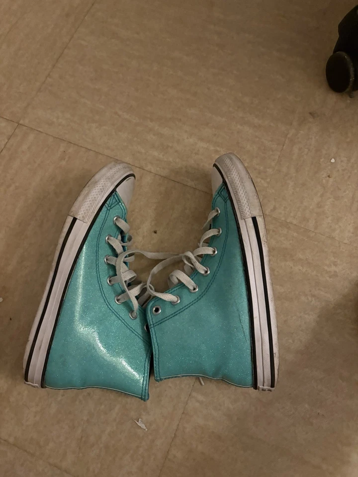 Converse Chuck Taylor All Star baskets montantes bleu uni lacets blancs EU 35 - Photo 2/4