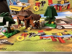 LEGO Creator 31052 Vacation Getaway 98% COMPLETE W/BOX & INTRUCTIONS