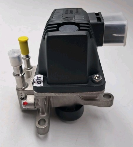 NEW 4377650 A050S599 DEF Urea Injector Nozzle Fits for Cummins Urea Pump 4377649