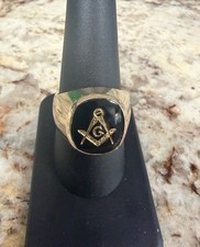 VINTAGE 14k Yellow Gold Men's Mason Ring with Black Onyx Stone Size 9.5  13g TW