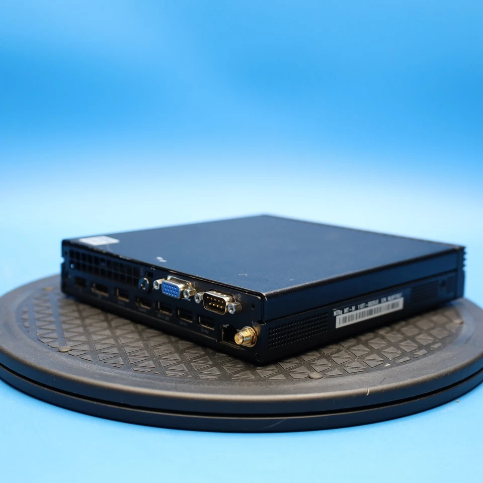 Mini PC de escritorio Lenovo ThinkCentre M70Q i5-10400T 16 GB RAM 1 TB SSD Foto 3 de 4