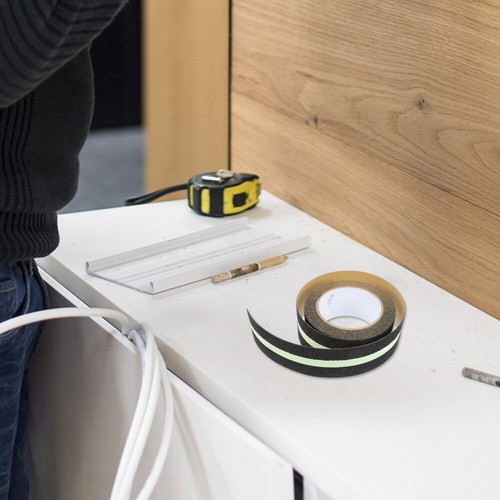 2 Rolls Leuchtende Rutschfeste Aufkleber Bodenklebeband Nicht -Slip -Streifen - Afbeelding 2 van 12