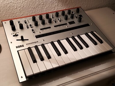 Korg Monologue Silver  - analoger Synthesizer  Zustand wie neu Nichtraucher
