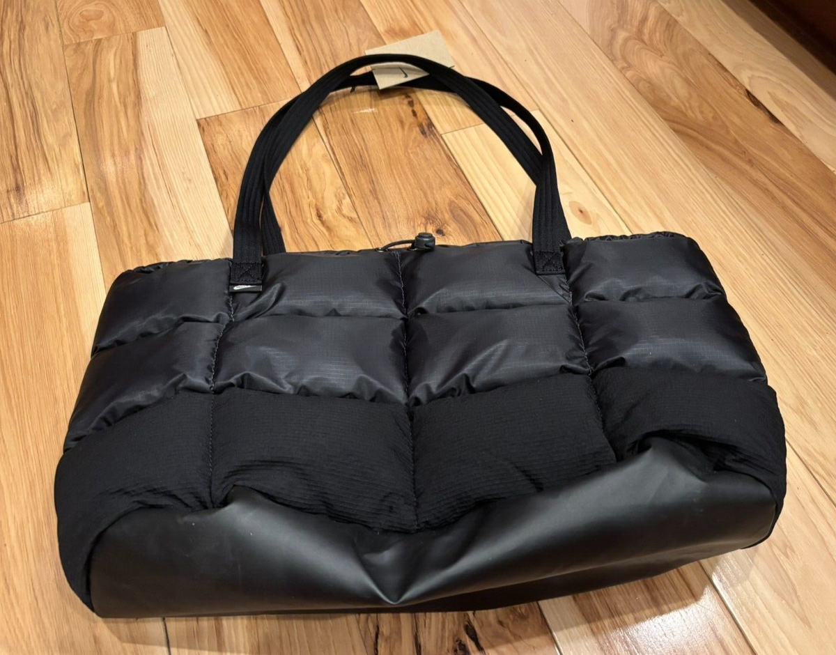 【NIKE】◆Sportswear Puffle Tote Bag (24L)◆FZ1316-010◆ Shop Nike Puffle Tote Bag FZ1316-010 black | SNIPES USA