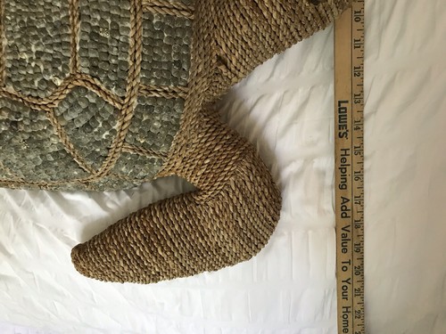 Very Large Hand Made Rattan And Sea Shell Turtle 20x29” Hanger On Back Side - Picture 6 of 15