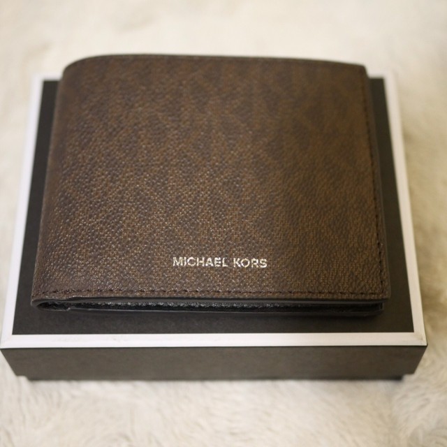 michael kors wallet box