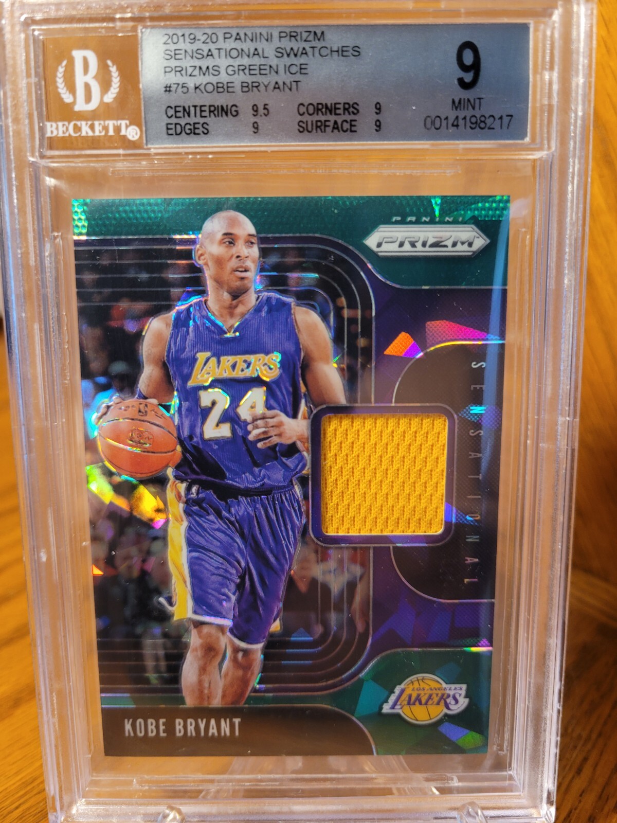2019-20 Panini Prizm Sensational Swatches Prizms Green Ice 38/56 Kobe Bryant 9MT