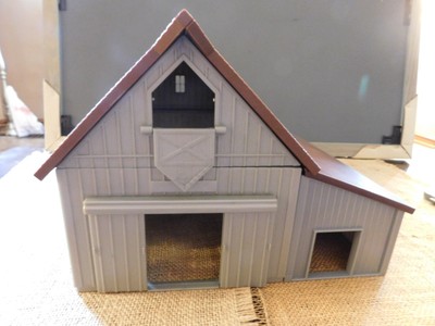 Ertl Rare Farm Country Barns W Opening Doors Plus Lean To Shed
