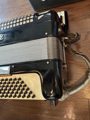 Excelsior Accordion Black With Case 311 - Picture 10 of 12