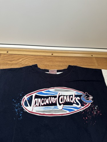 Vintage Vancouver Canucks T-Shirt Men’s M Y2k Hockey NHL Canucks - Picture 2 of 9