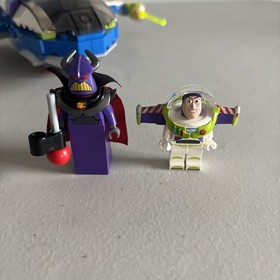 LEGO Toy Story: Buzz's Star Command Spaceship (7593) 99% Complete With Minifigs