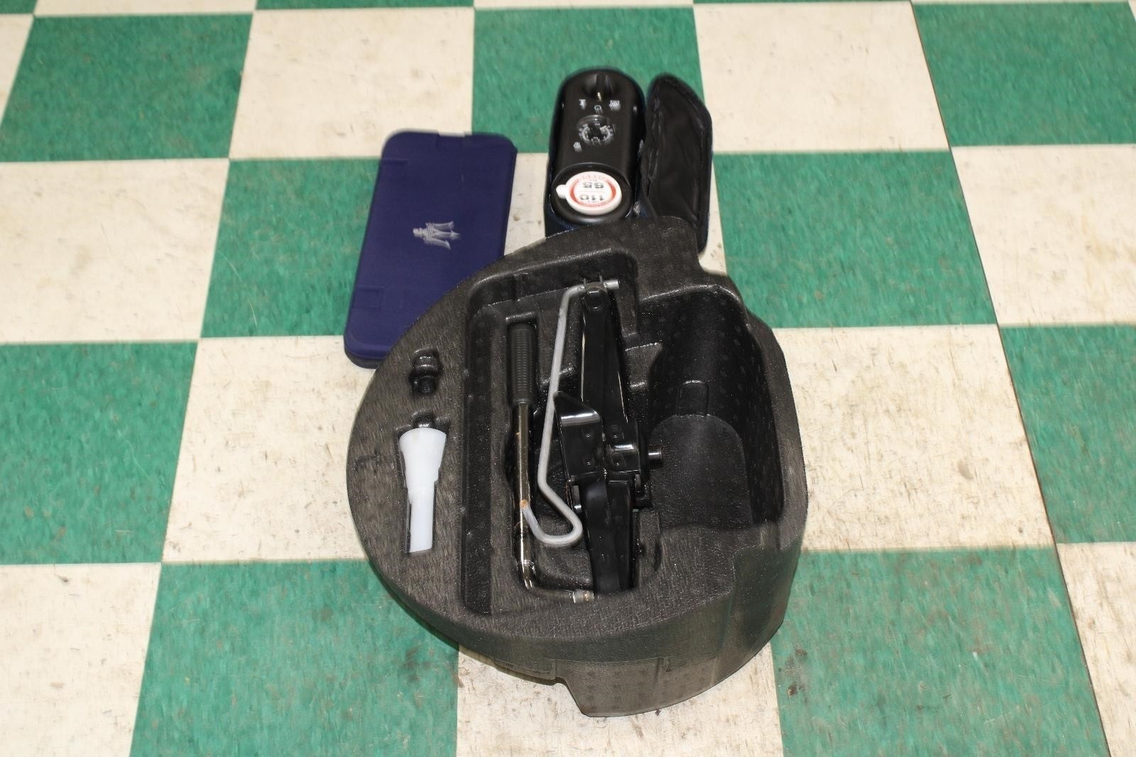Maserati Ghibli 2014-2021 Tool kit
