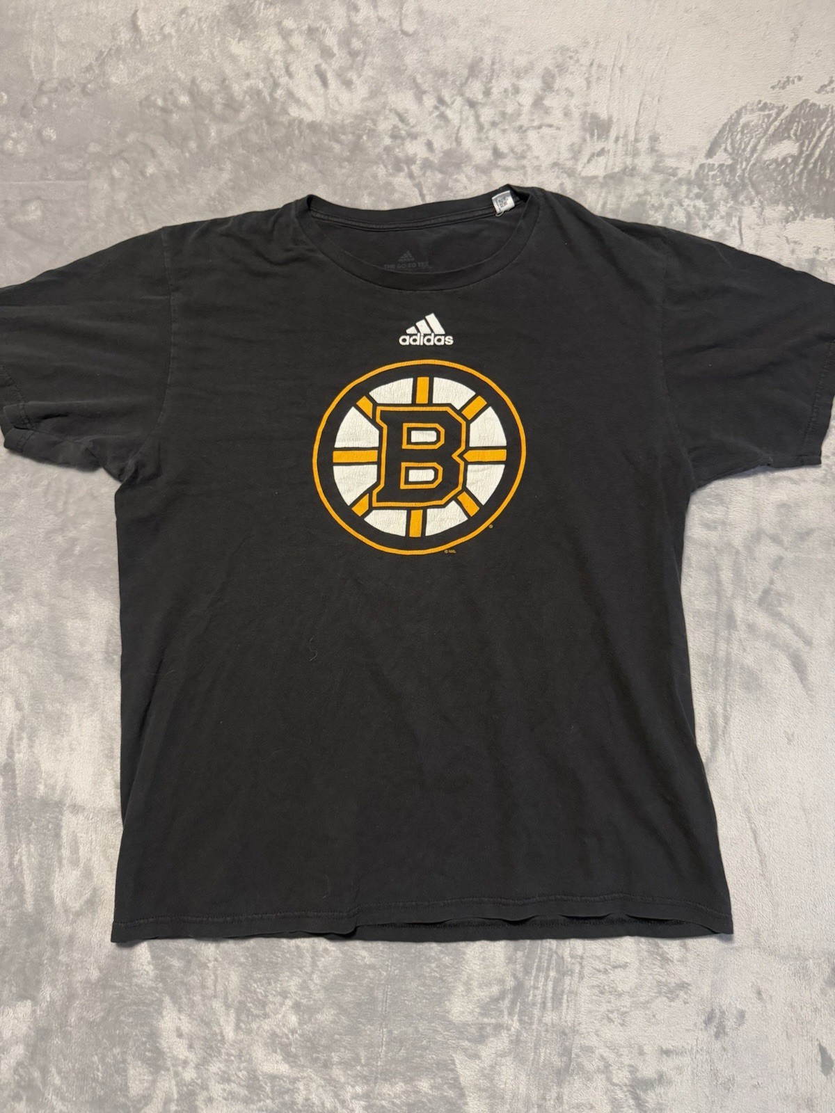 Adidas T-Shirt Men's Large Black Boston Bruins Hockey NHL Short Sleeve