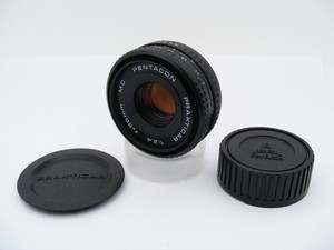 Prakticar Pentacon 50mm f2.4 MC Pancake lens No 3102169 Mount PB electronic