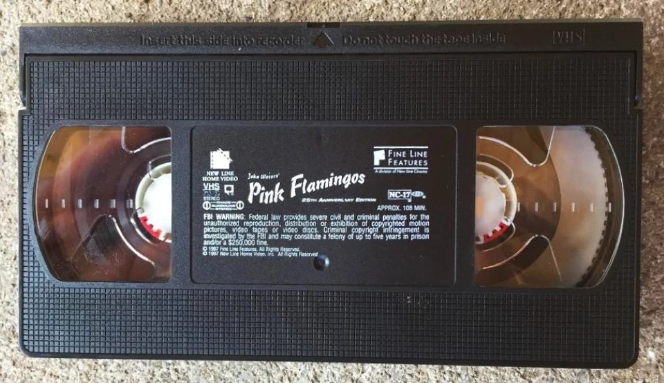 "PINK FLAMINGOS" STARRING DIVINE OOP VHS (1997) .......... FREE SHIPPING - Image 2 of 3