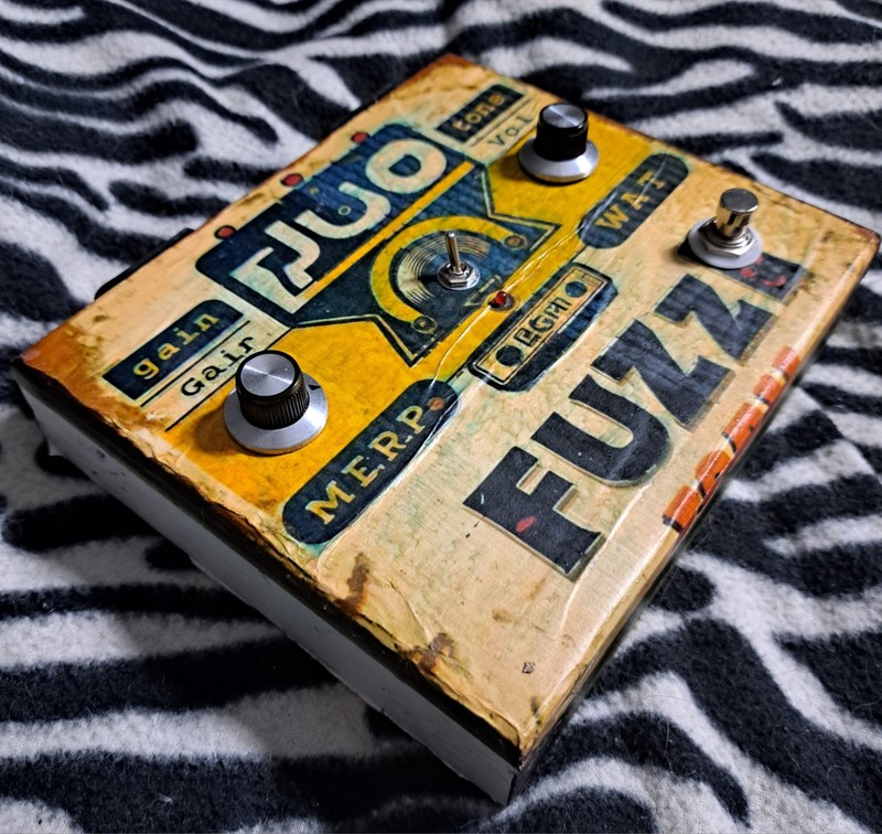 Fuzz gain Guitar Pedal