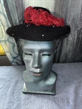 Henry Pollak USA 100% Wool Ladies hat With Sequins