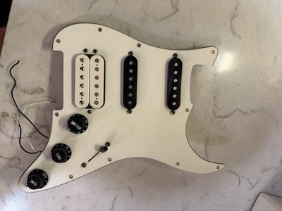 Fender Loaded Pickguard Stratocaster