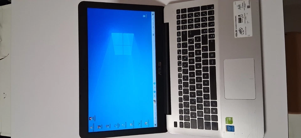 INCOMPLET ASUS R511L, I3/4, RAM 8Gb, 15,6''OK, HD 500+W10 , CAM, DVD-RW, BAT OK - Photo 3/4