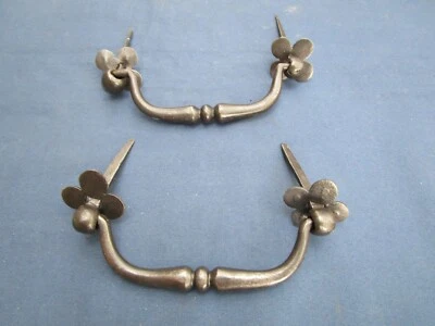 2 poignées rosaces ouvragées fer forgé ancien tiroirs meuble largeur 12,3-13 cm - Photo 1/4