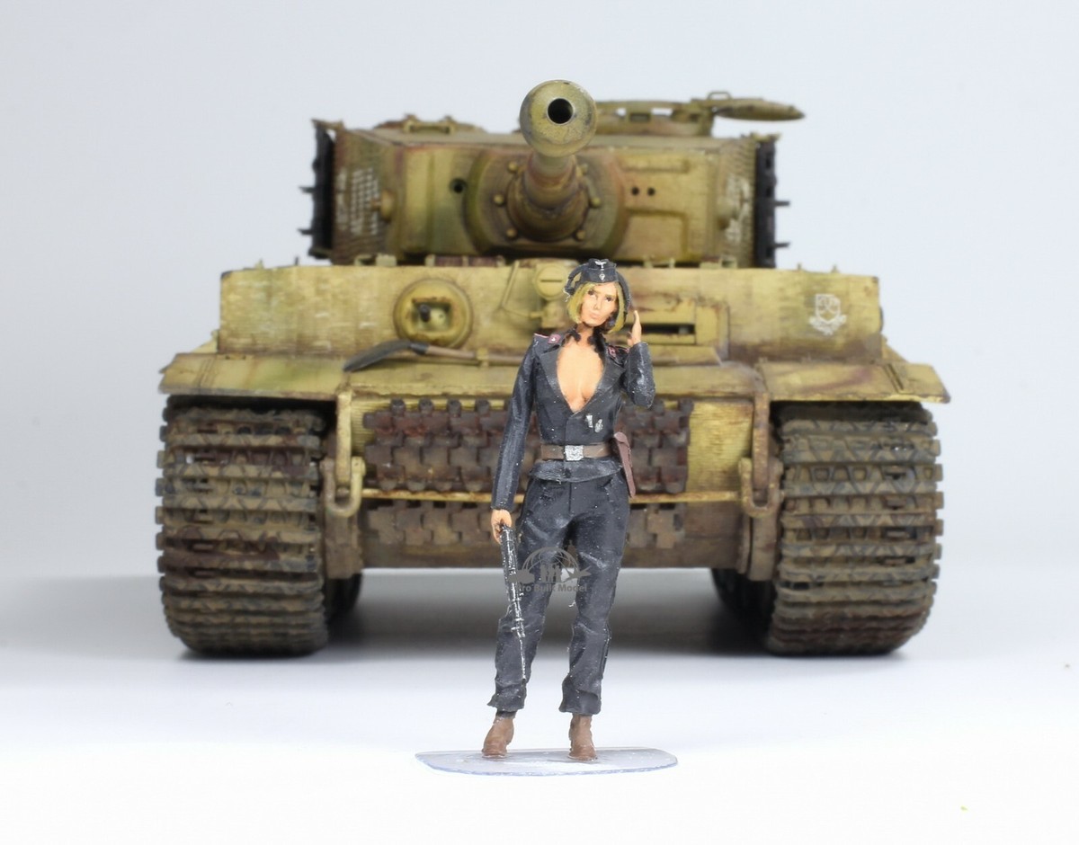 Set 01 1:35 Pro-Painted German Sexy Female Tanker WW2 | eBay