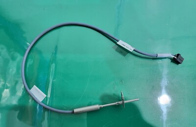 Tokyo Electron TOP Pt SENSOR 374829-11-010 P/N: 2L86-053763-12 (As-Is)
