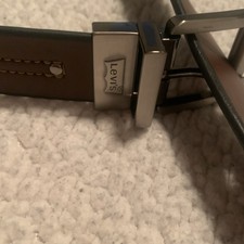 Cintura Levi's Youth piccola in pelle marrone nuova senza etichetta