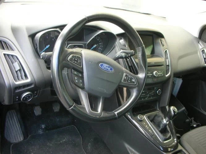 Compresseur clim FORD FOCUS 3 PHASE 2 2026102 - Photo 4/4