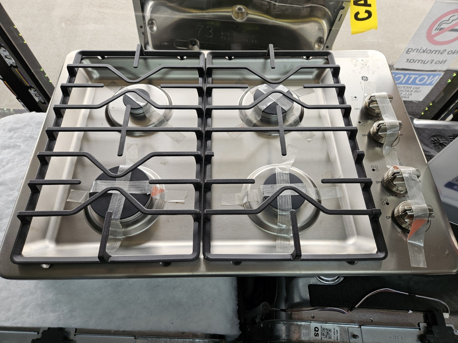 GE JGP3030SLSS 30" 4-Burner Gas Cooktop | Open Box