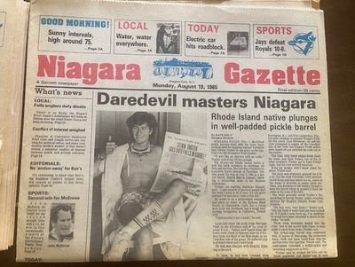 #ad #ad Niagara Falls Gazette Newspaper Daredevil goes over Falls Vtg August 19th 1985 $19.00