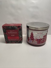 Bath & Body Works Holiday 2-Piece Set - Wallflower 2-Pack + 3-Wick Candle