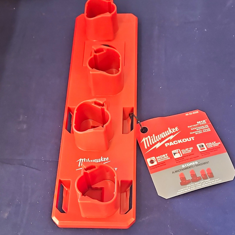 Milwaukee PACKOUT M12 Clip-In Battery Storage Rack Wall Mount Red 48-22-8338